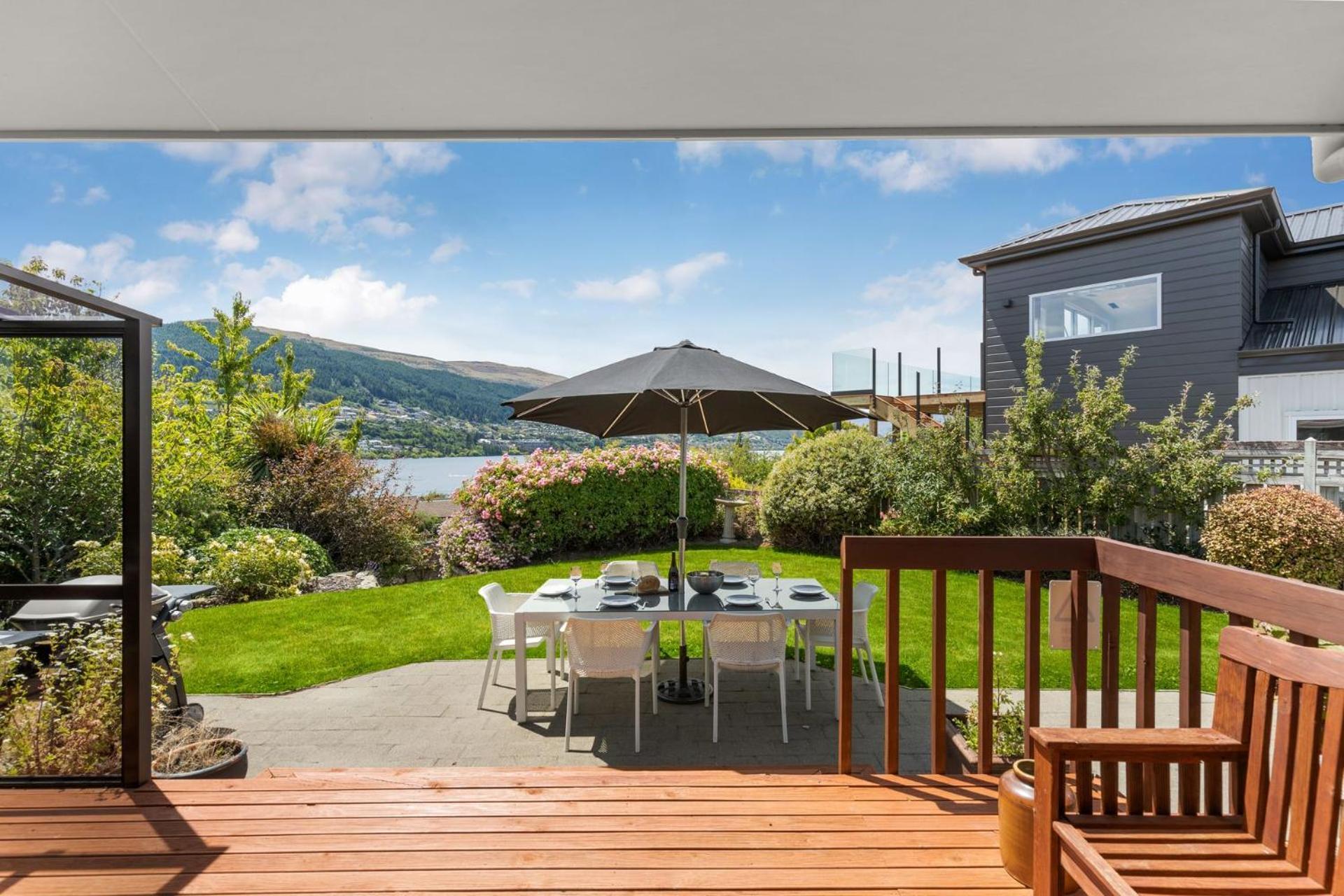 Tranquil Heights Villa Queenstown Buitenkant foto